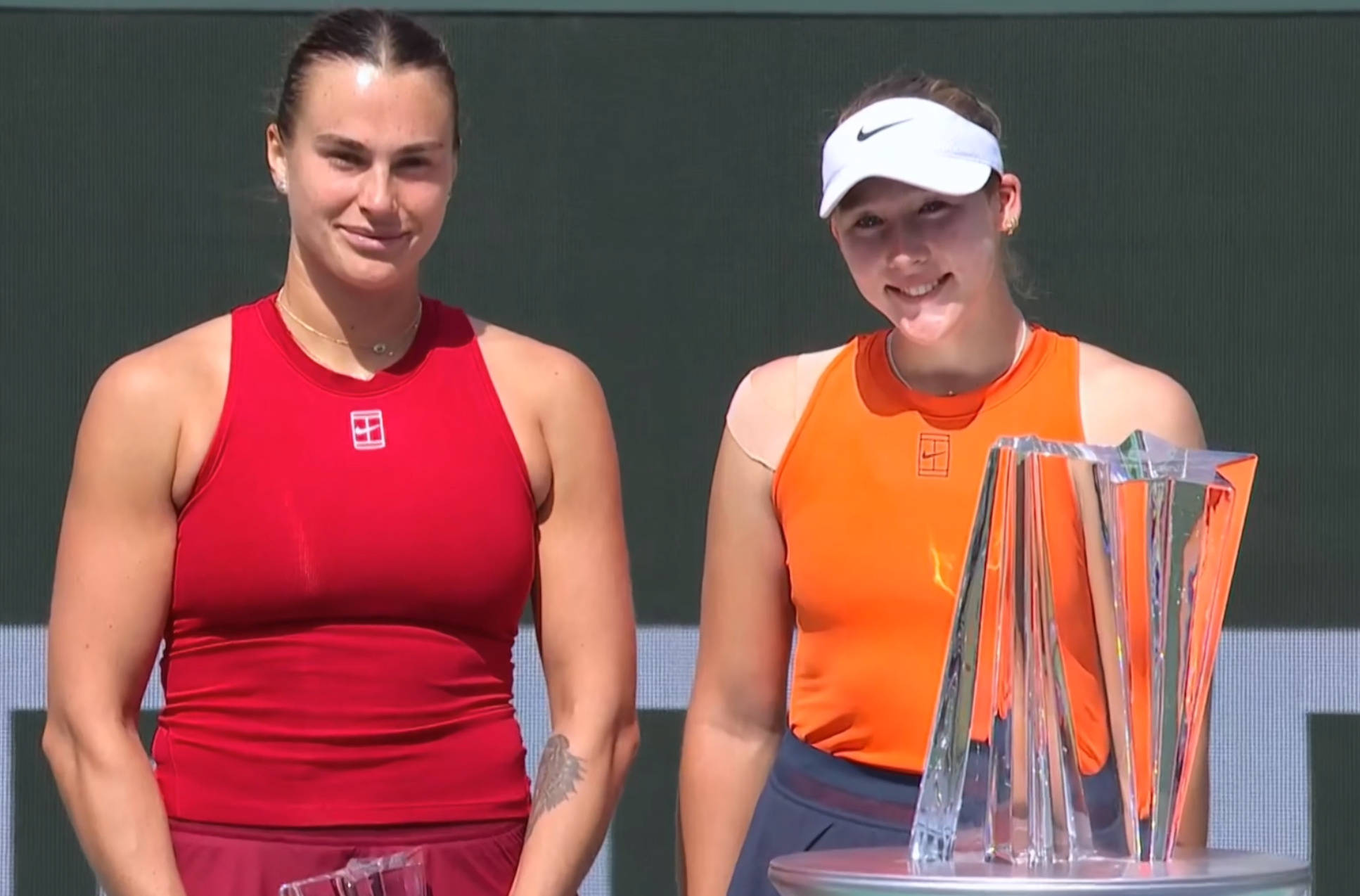 莎拉波娃焦点对战，库里与70激战法国队分钟，表现优异胜负难料！的简单介绍-爱游戏移动平台